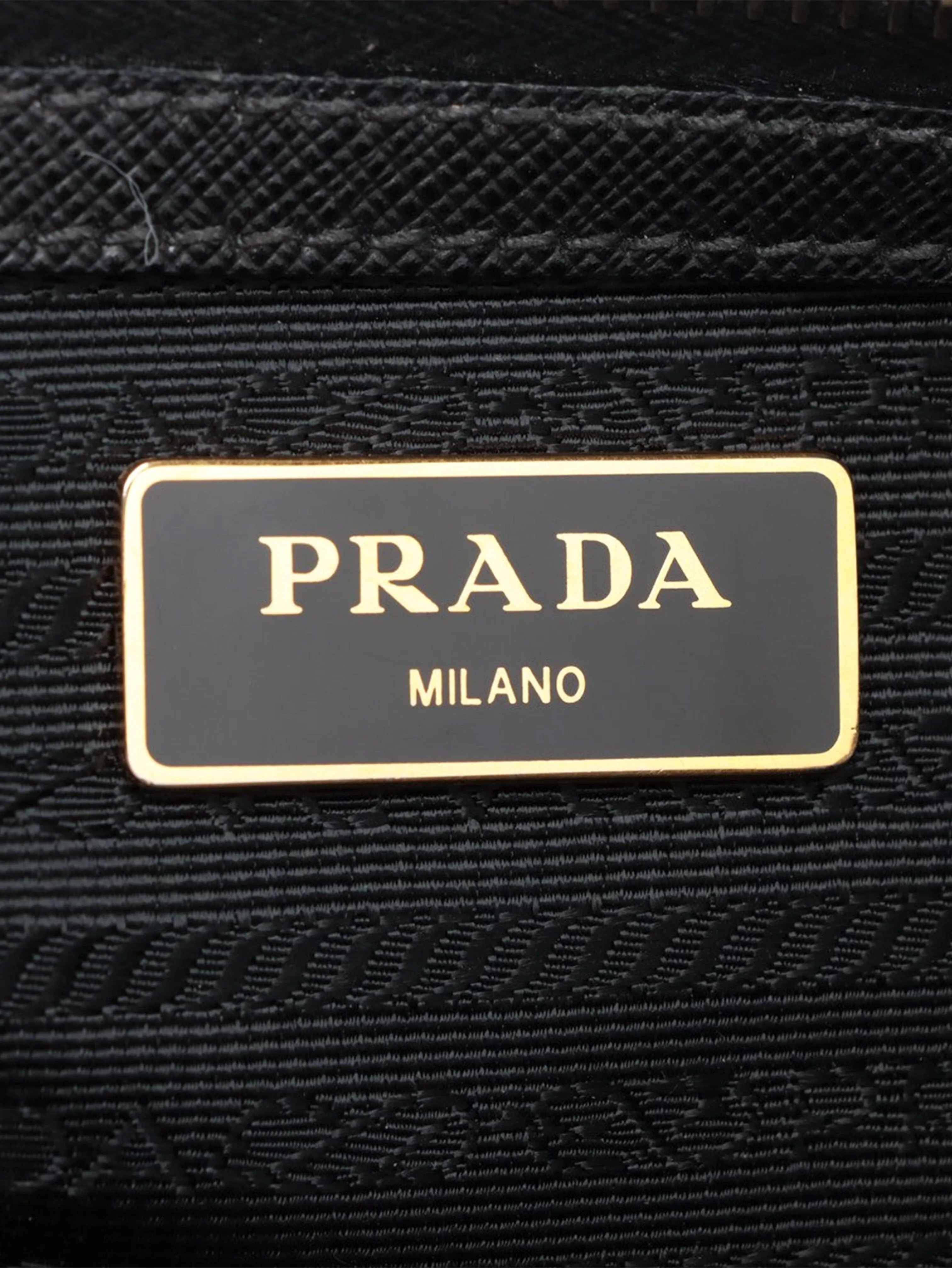 Black Medium Saffiano leather Galleria top handle bag